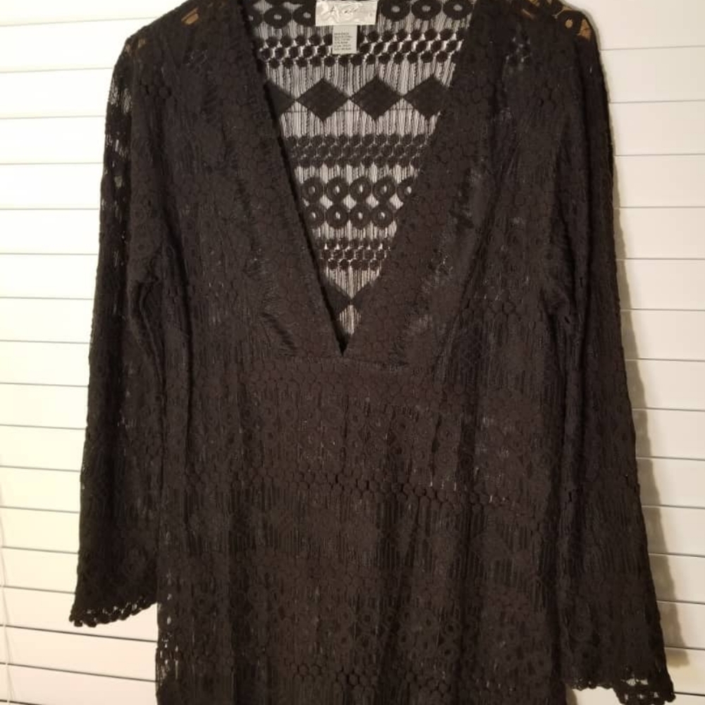 J Valdi Lace Tunic
